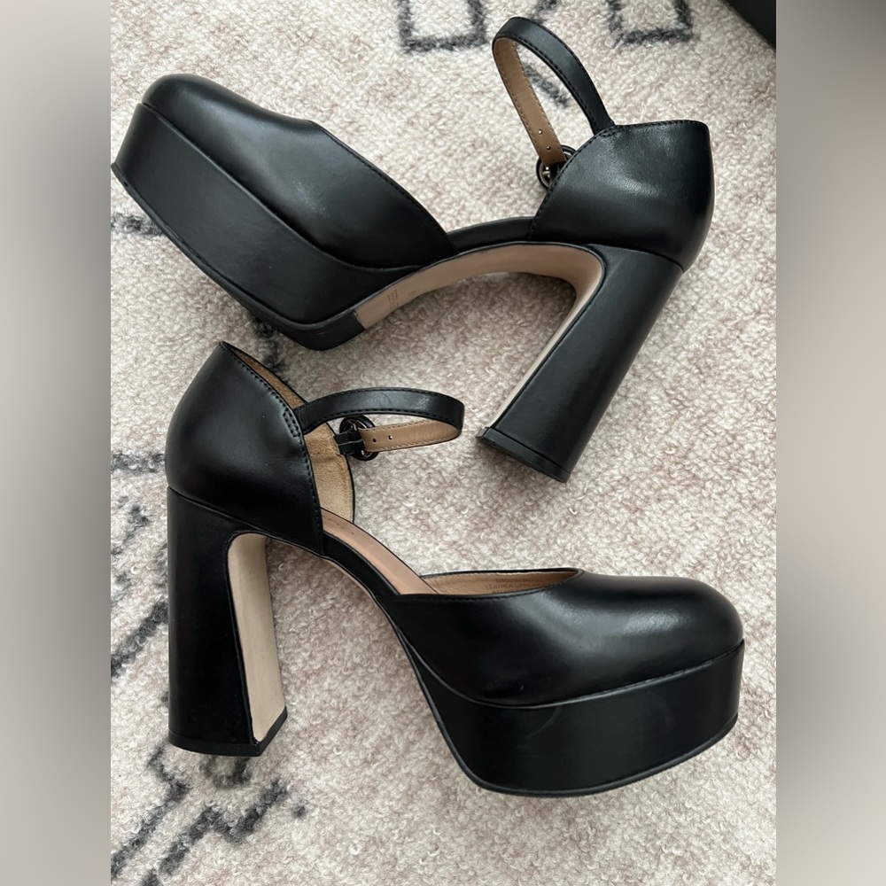 Mary Jane Platform Pumps